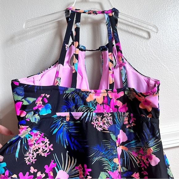 Raisins Curve Women's Plus Rosalie Poolside Underwire Tankini Swimsuit Top 14W - Picture 10 of 17